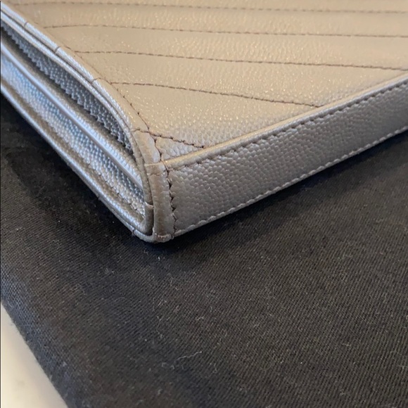 YSL bag with dust bag and receipt. - Picture 5 of 6